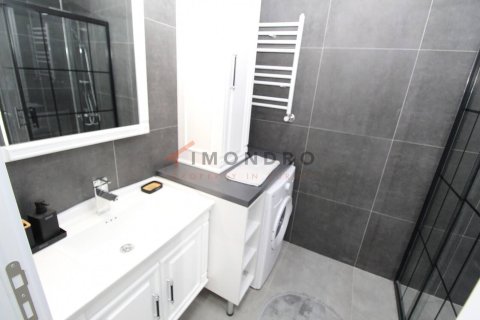 4+1 Appartement à Bueyuekcekmece, Turkey No. 17033 12