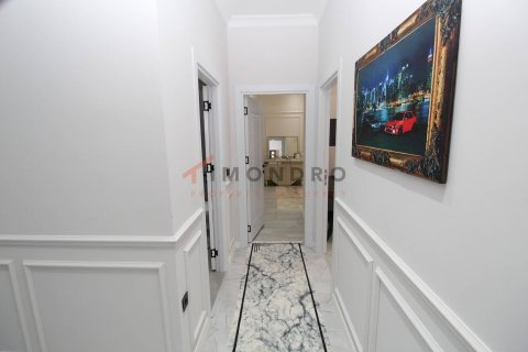 4+1 Appartement à Bueyuekcekmece, Turkey No. 17033 15