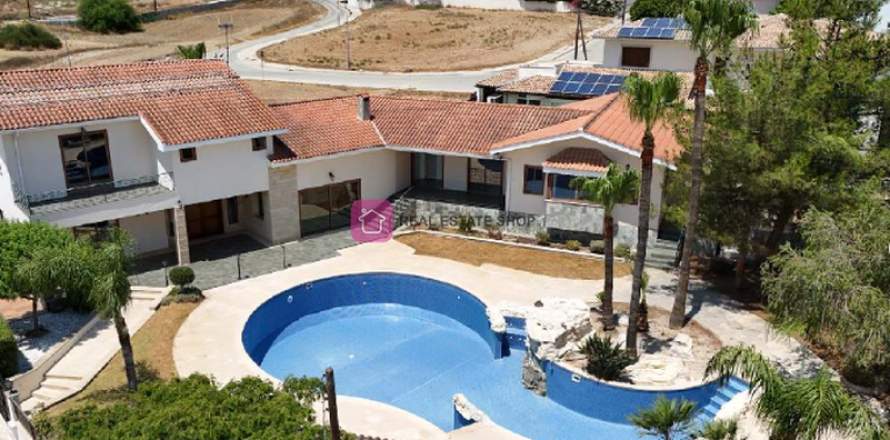 5 dormitorios Villa en Latsia, Cyprus No. 75141