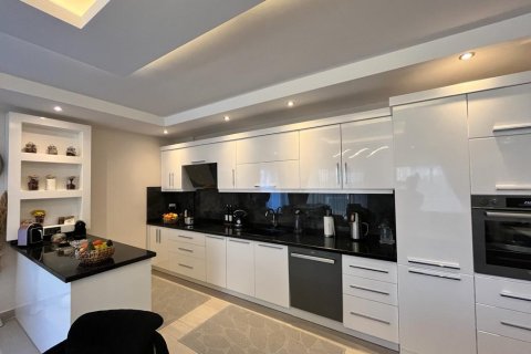 4 rooms Apartment in Kestel, Turkey No. 20869 1