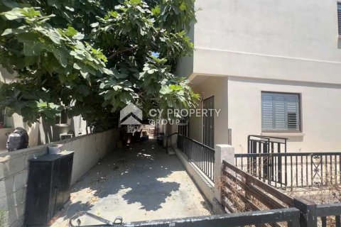 3 dormitorios Apartment en Larnaca, Cyprus No. 65792 2