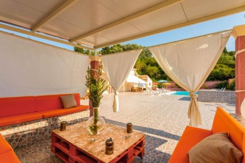 2 bedrooms Villa in Corfu, Greece No. 58343 10