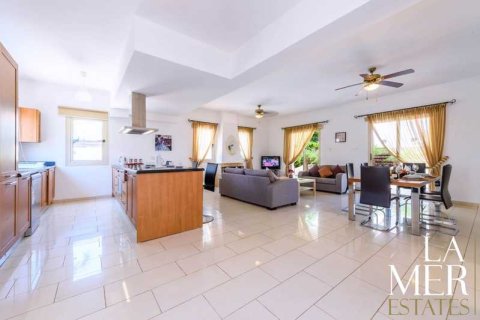 3 bedrooms Villa in Paralimni, Cyprus No. 62837 2