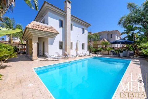 3 bedrooms Villa in Paralimni, Cyprus No. 62837 1