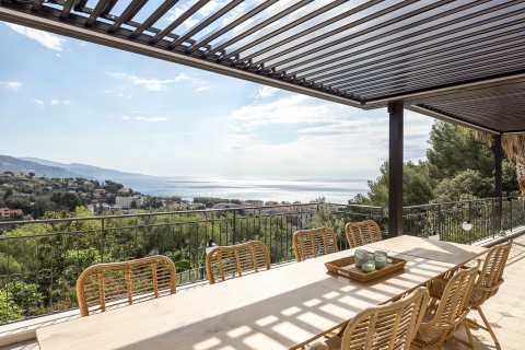 7 bedrooms Villa in Roquebrune-Cap-Martin, France No. 68123 2