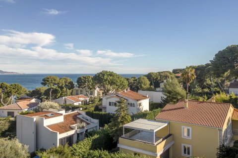 4 bedrooms Villa in Roquebrune-Cap-Martin, France No. 68131 21