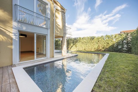 4 bedrooms Villa in Roquebrune-Cap-Martin, France No. 68131 14