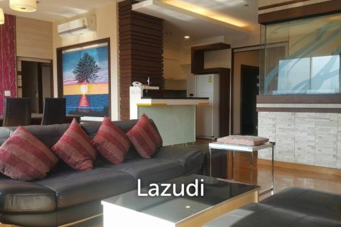 4 bedrooms Condo  in Chiang Mai, Thailand No. 2322 2