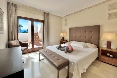 3 bedrooms Penthouse in Estepona, Spain No. 27626 5