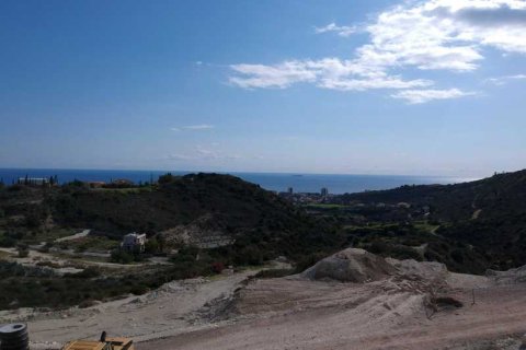 1167m² Land en Agios Tychonas, Cyprus No. 75755 8