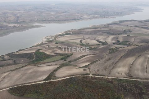 3283m² Land in Arnavutkoey, Turkey No. 21663 1