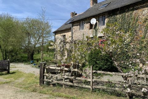 2 bedrooms House in Pre-en-Pail-Saint-Samson, France No. 69389 2