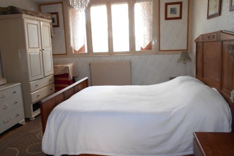 2 bedrooms House in Champgeneteux, France No. 69390 7