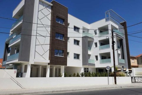 2 bedrooms Apartment in Germasogeia, Cyprus No. 71969 1