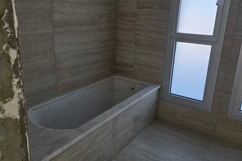 3 bedrooms House in Larnaca, Cyprus No. 76828 2