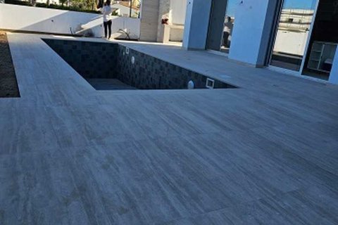 3 bedrooms House in Larnaca, Cyprus No. 76828 8