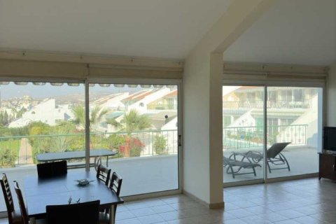 2 dormitorios Apartment en Pyrgos, Cyprus No. 66646 3