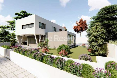 4 bedrooms House in Palodeia, Cyprus No. 30986 3