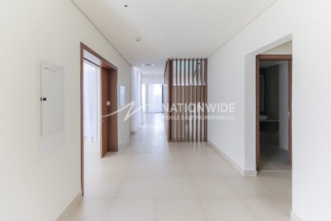 5 dormitorios Villa en  Yas Island, UAE No. 3688 10