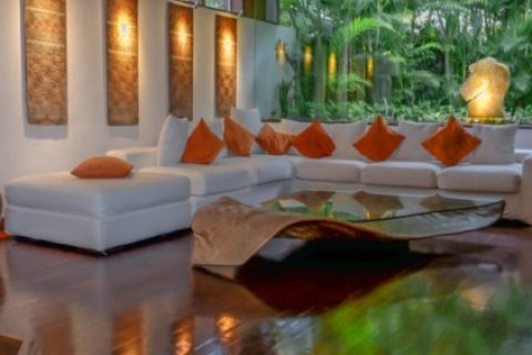 3 bedrooms Villa in Kerobokan, Indonesia No. 22946 8