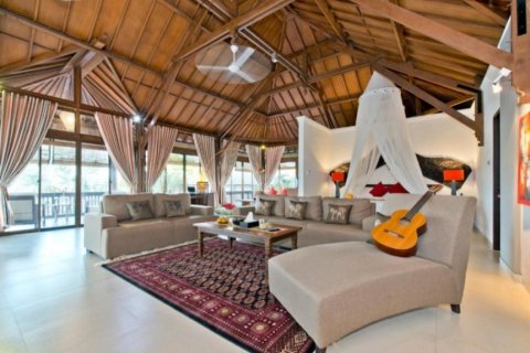 4 dormitorios Villa en Canggu, Indonesia No. 22984 2