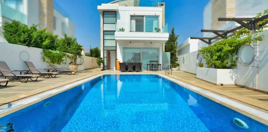 5 dormitorios House en Protaras, Cyprus No. 73045