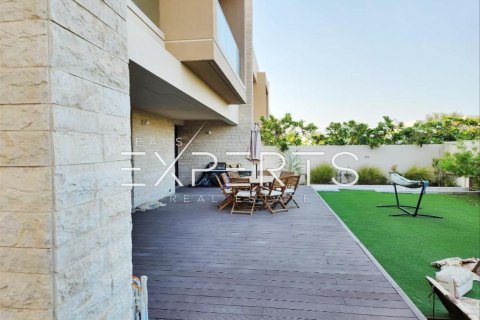 4 bedrooms Villa on the Saadiyat Island, UAE No. 9802 6