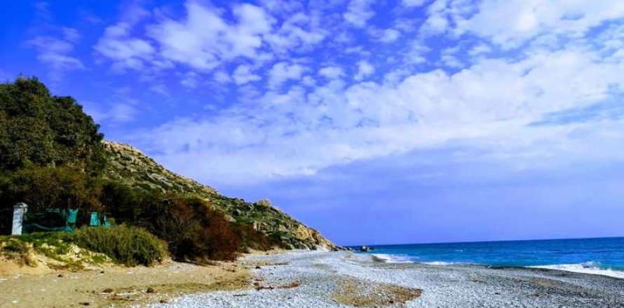 1372m² Land in Pissouri, Cyprus No. 35826