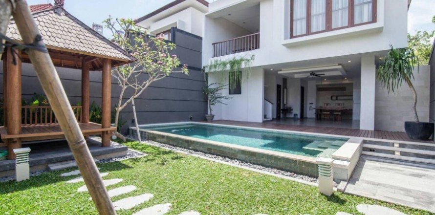 2 bedrooms Villa in Jimbaran, Indonesia No. 23230