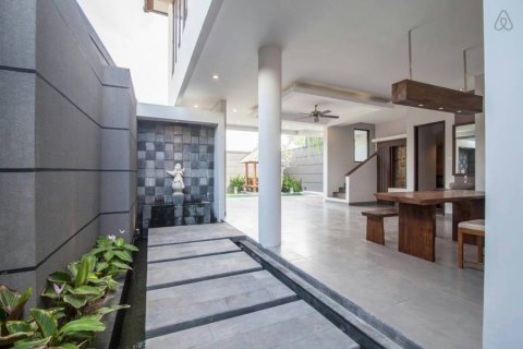 2 bedrooms Villa in Jimbaran, Indonesia No. 23230 8