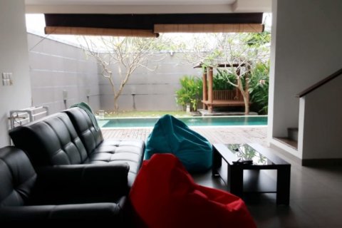 2 bedrooms Villa in Jimbaran, Indonesia No. 23230 2