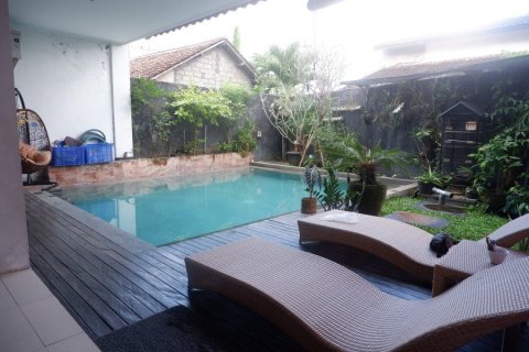 4 bedrooms House in Denpasar, Indonesia No. 23222 12