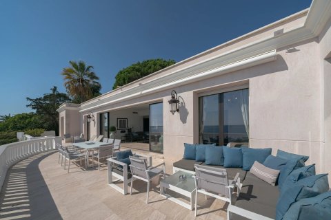 8 bedrooms Villa in Cannes, France No. 67324 5