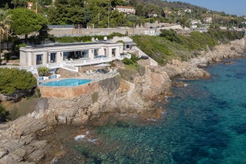 8 bedrooms Villa in Cannes, France No. 67324 1