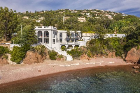 7 bedrooms Villa in Var, France No. 67322 1