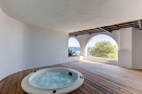 7 bedrooms Villa in Var, France No. 67322 20