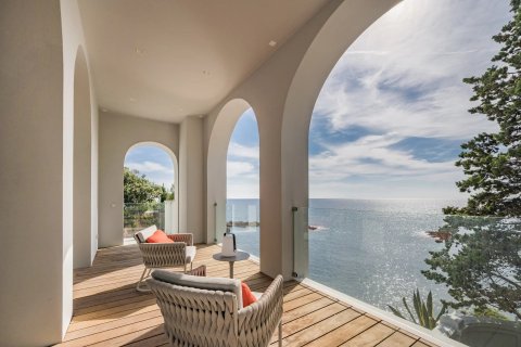 7 bedrooms Villa in Var, France No. 67322 10