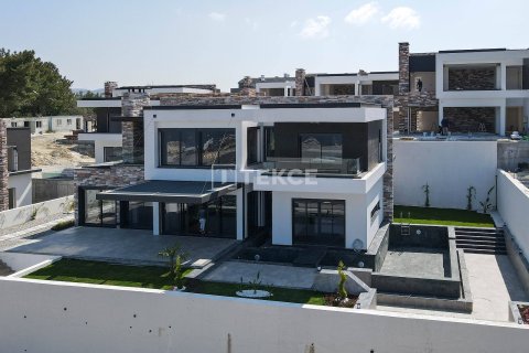 5+1 Villa in Kusadasi, Turkey No. 69797 8