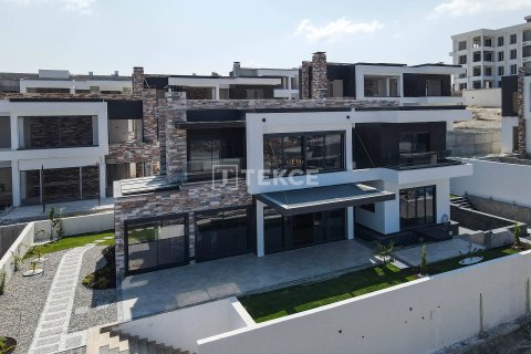 5+1 Villa in Kusadasi, Turkey No. 69797 7