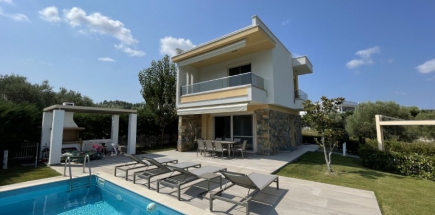 4 bedrooms Villa in Central Macedonia, Greece No. 48503