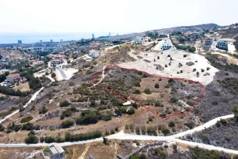 9247m² Land en Agios Tychonas, Cyprus No. 35328 3