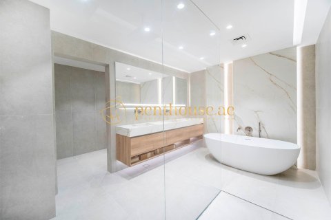 3 dormitorios Apartment en Palm Jumeirah, UAE No. 8243 18