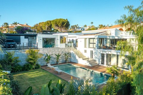 5 dormitorios Villa en Marbella, Spain No. 27618 1