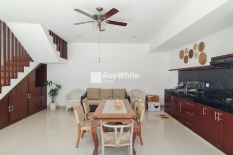 3 bedrooms Villa in Dalung, Indonesia No. 23139 8