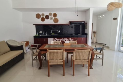 3 bedrooms Villa in Dalung, Indonesia No. 23139 2