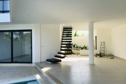 3 bedrooms Villa in Canggu, Indonesia No. 23138 11