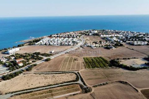 8084m² Land in Pervolia, Cyprus No. 64591 8