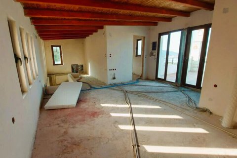 3 bedrooms House in Markopoulo Mesogaias, Greece No. 54846 13