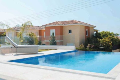 3 dormitorios House en Agios Tychonas, Cyprus No. 73041 7