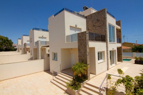 3 chambres Villa à Torrevieja, Spain No. 26036 2